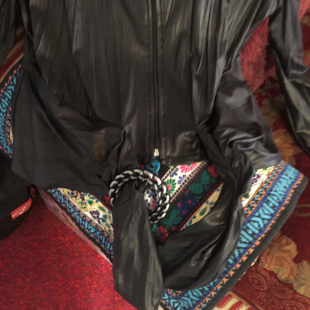 EUC Women’s Joseph Ribkoff Faux Leather Jacket - Picture 11 of 15